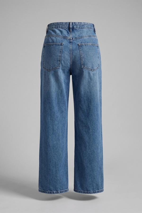 Women's Light Blue High Rise Straight Mom Jeans - Relaxed