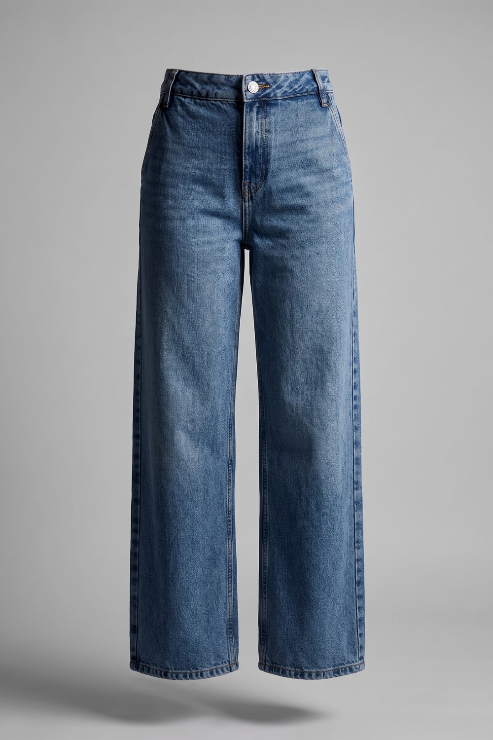 Women's Light Blue High Rise Straight Mom Jeans - Relaxed