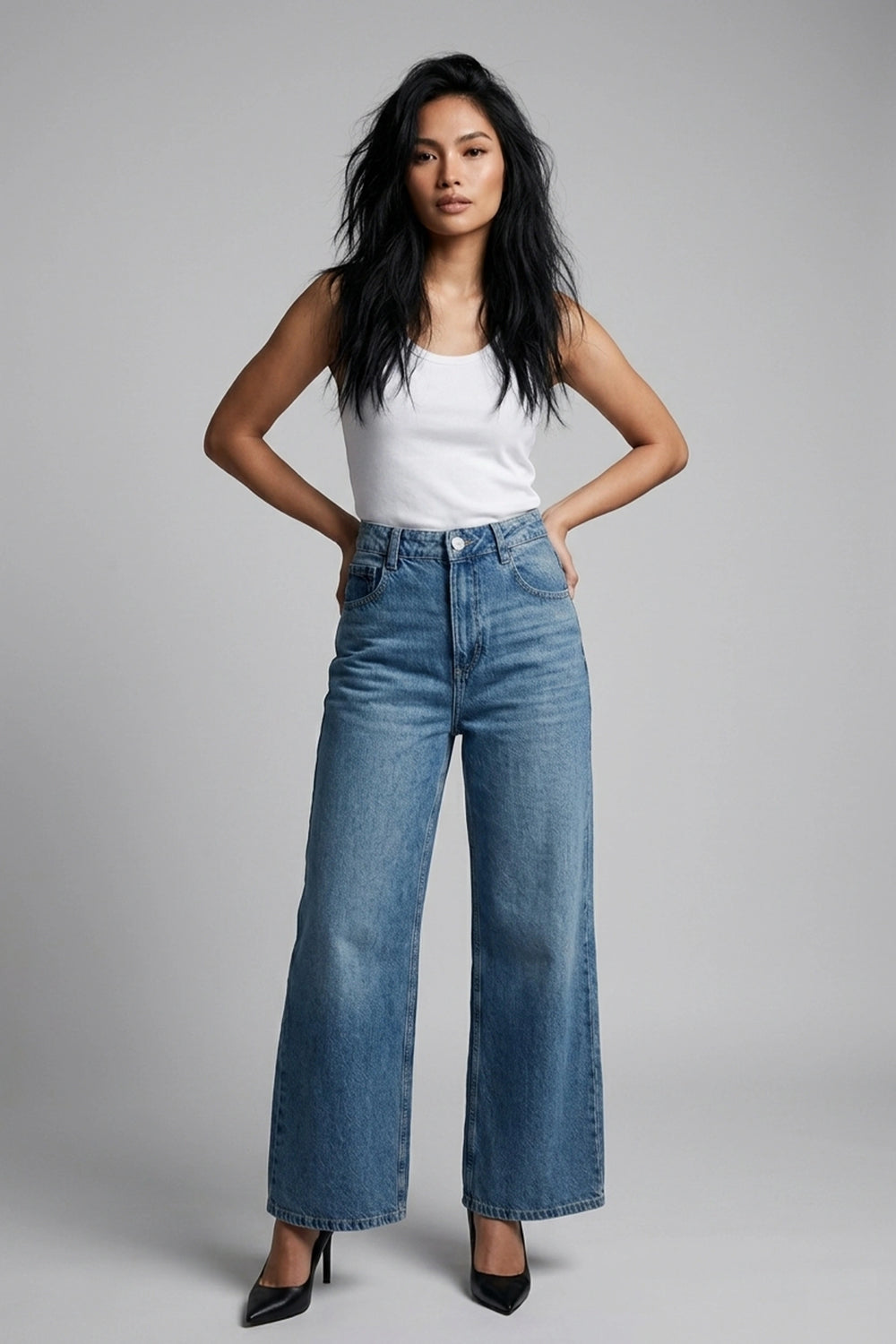 Women's Wide Leg High Waist Jeans Decorative Back Pocket