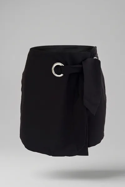 Plain Tie Front